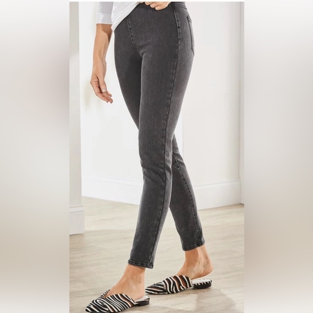Soft Surroundings The Ultimate Denim Pull On Slim Jeans Faded Black Wash SZ M